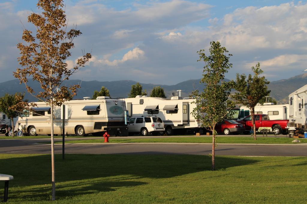 Pony Express Rv Resort North Salt Lake Номер фото