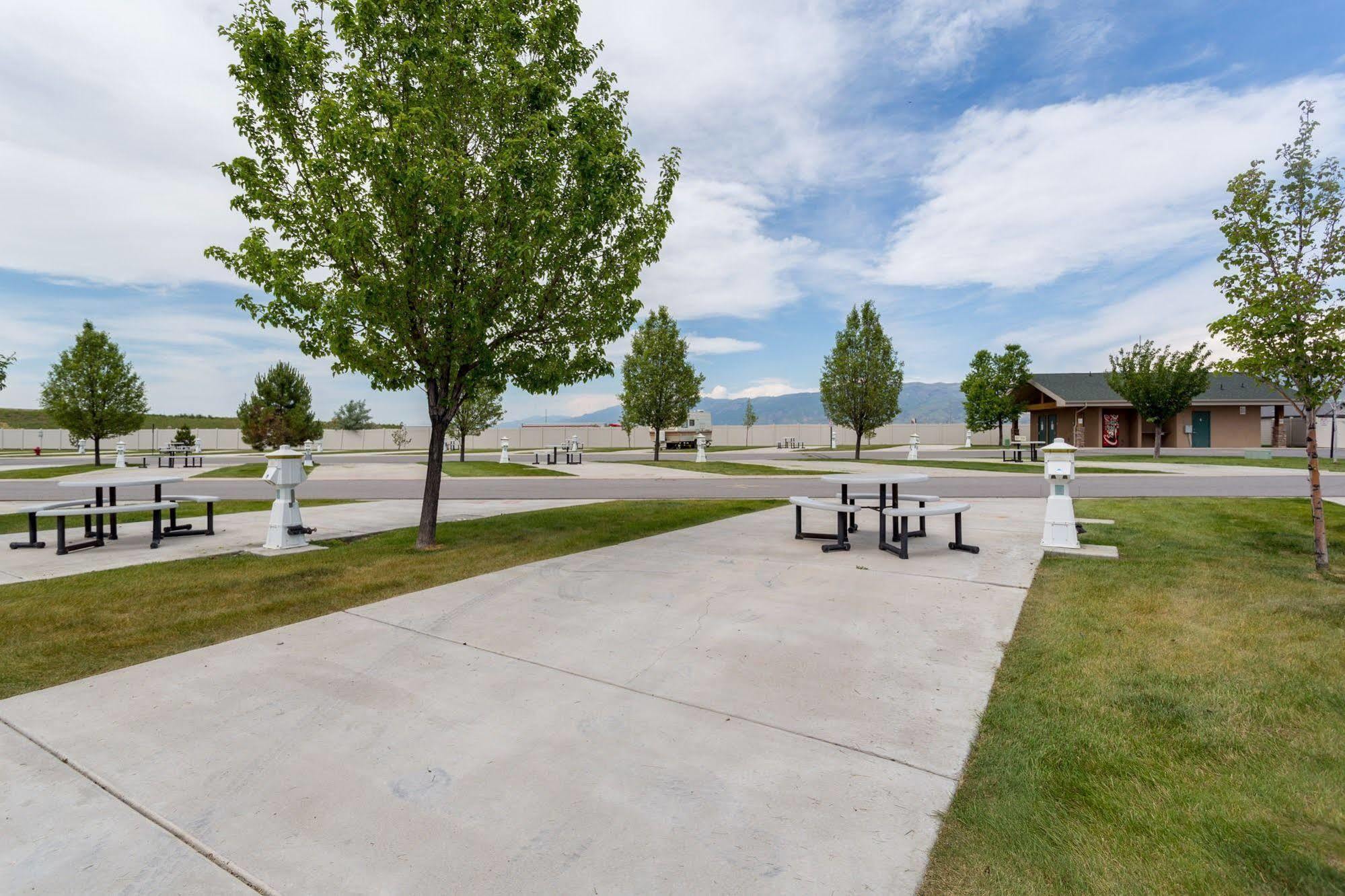 Pony Express Rv Resort North Salt Lake Экстерьер фото