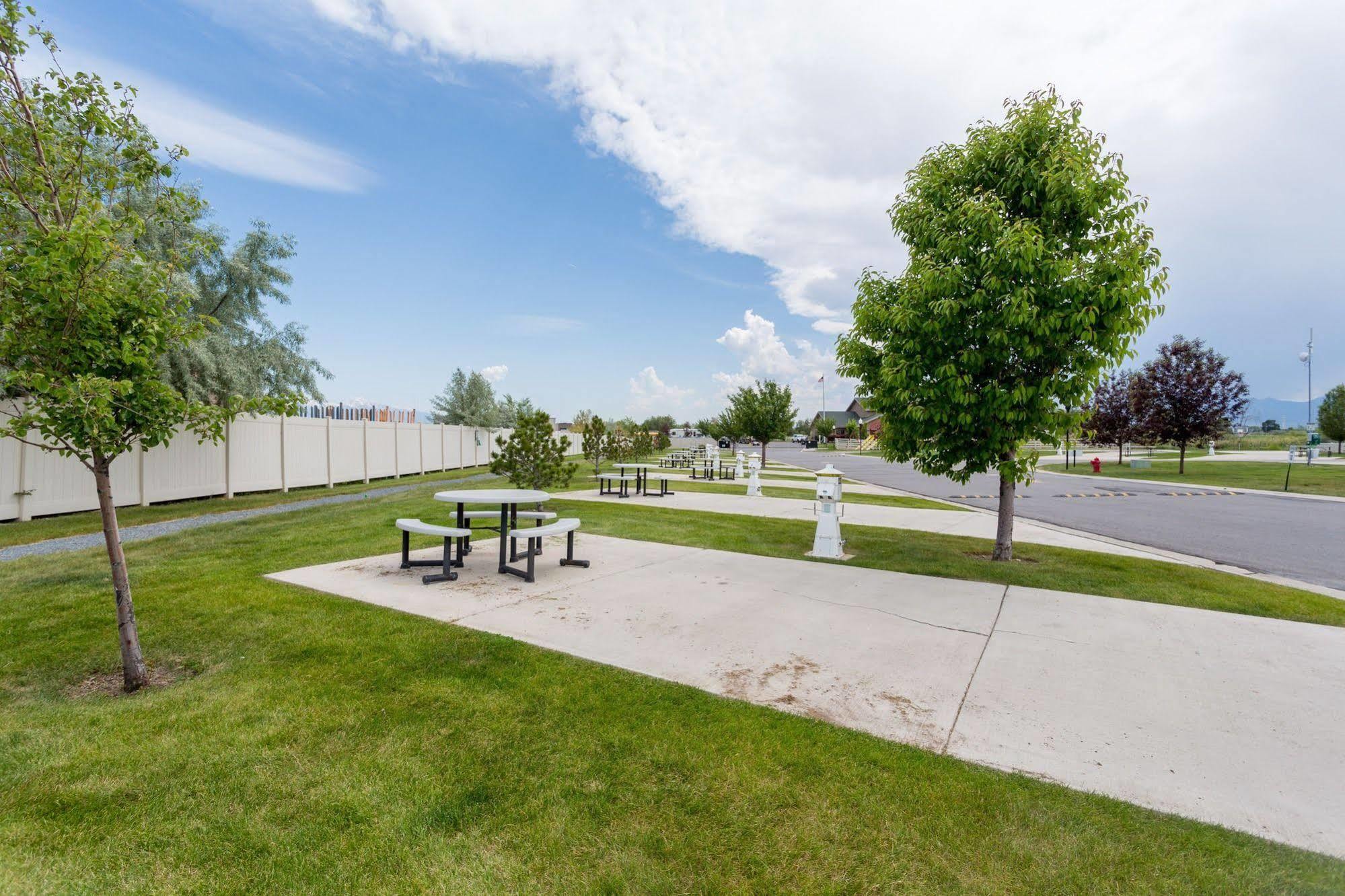 Pony Express Rv Resort North Salt Lake Экстерьер фото